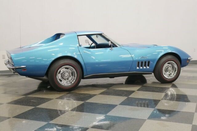 Chevrolet Corvette 1969 image number 14