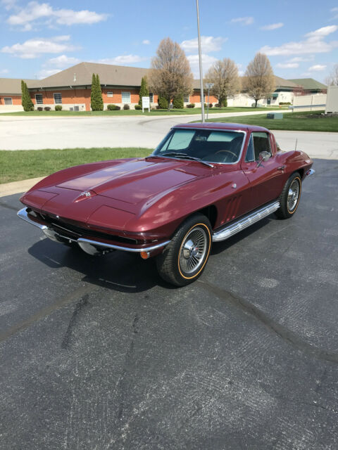 Chevrolet Corvette 1965 image number 17