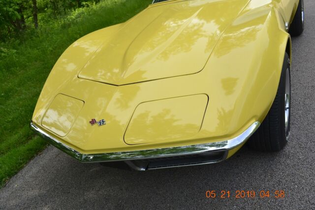 Chevrolet Corvette 1970 image number 10