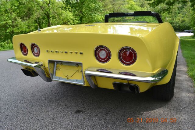 Chevrolet Corvette 1970 image number 15