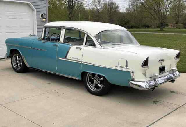 Chevrolet Bel Air/150/210 1955 image number 12