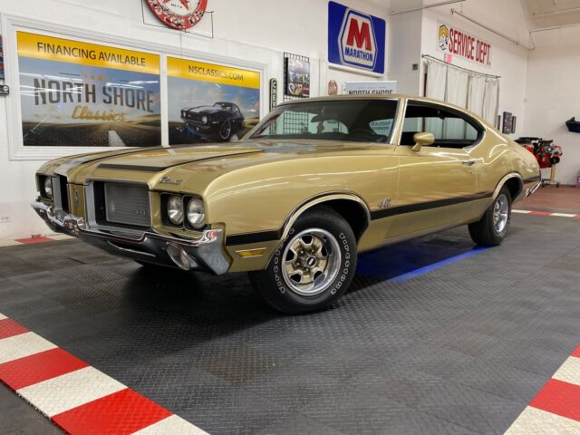 Oldsmobile Cutlass 1972 image number 25