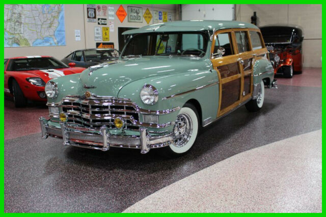 Chrysler ROYAL"WOODIE" 1949 image number 0