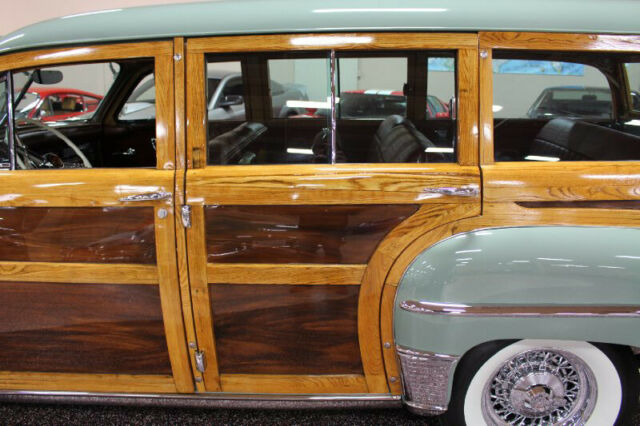 Chrysler ROYAL"WOODIE" 1949 image number 15