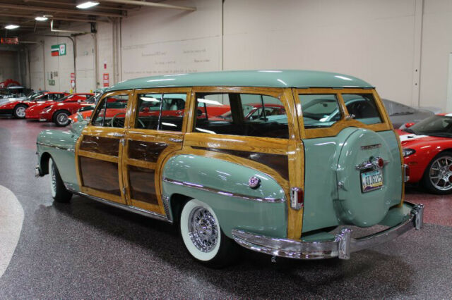 Chrysler ROYAL"WOODIE" 1949 image number 29