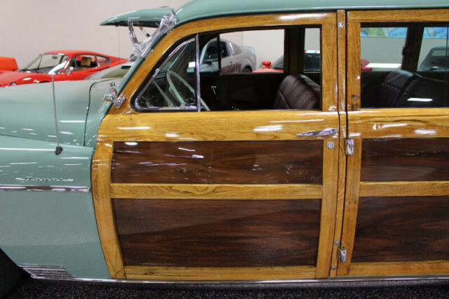 Chrysler ROYAL"WOODIE" 1949 image number 38