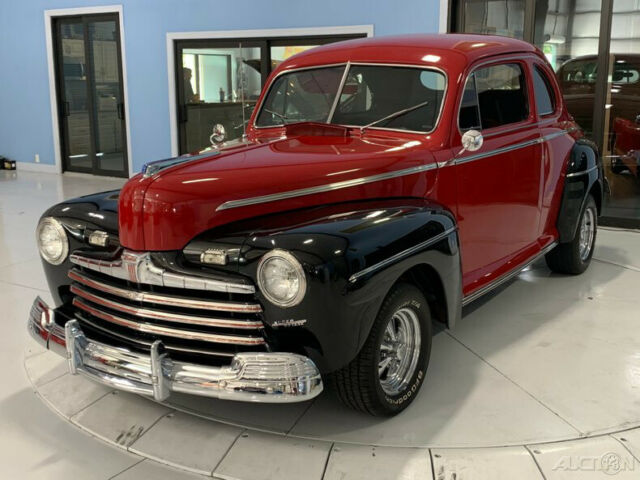 Ford Super Deluxe 1946 image number 8