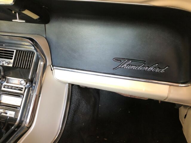 Ford Thunderbird 1964 image number 8