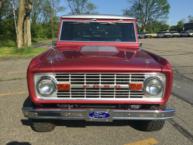 Ford Bronco 1971 image number 1