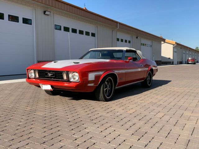 Ford Mustang 1973 image number 26