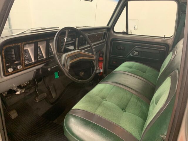 Ford F-250 1979 image number 19