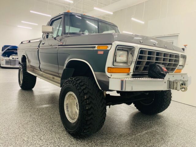 Ford F-250 1979 image number 3