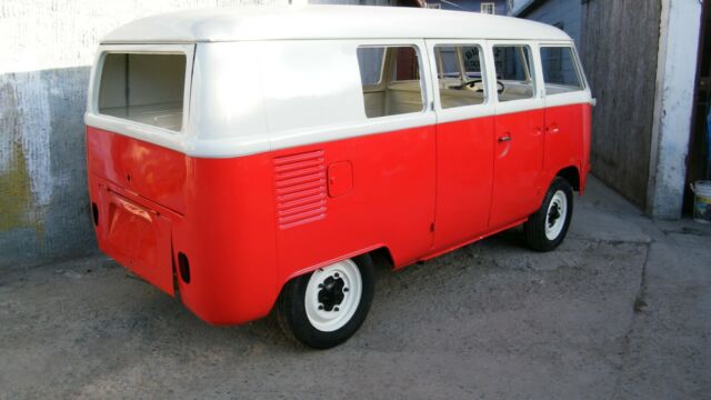 Volkswagen Bus/Vanagon 1966 image number 22