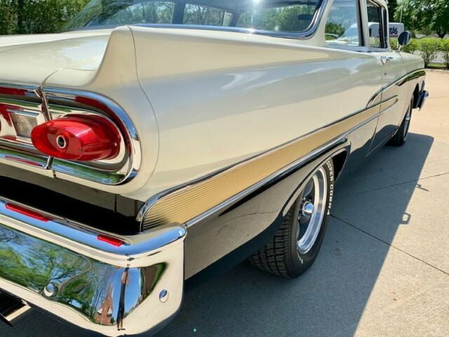 Ford Fairlane 1958 image number 19