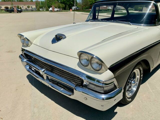 Ford Fairlane 1958 image number 37