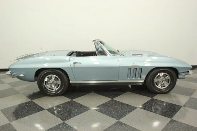 Chevrolet Corvette 1966 image number 15