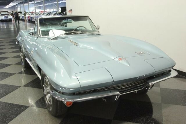 Chevrolet Corvette 1966 image number 18