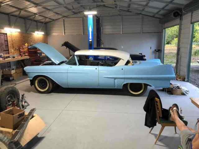 Cadillac Series 62 1957 image number 11