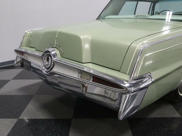 Chrysler Imperial 1964 image number 22