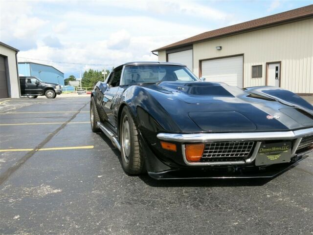 Chevrolet Corvette 1971 image number 17