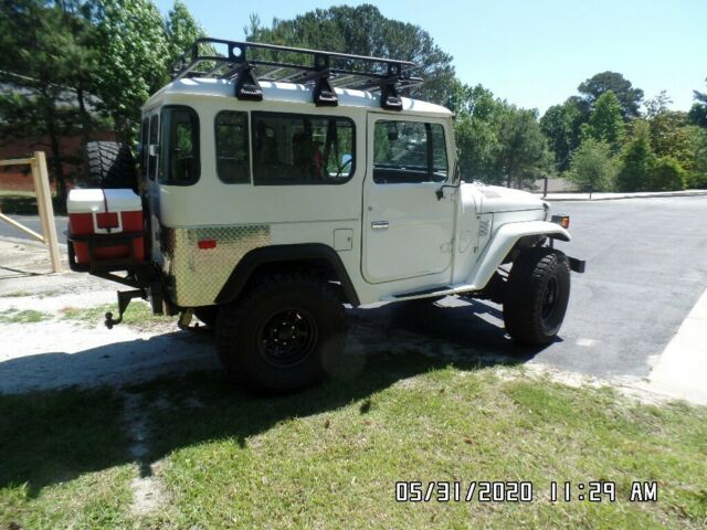 Toyota Land Cruiser 1978 image number 2