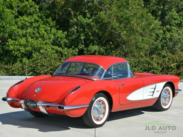 Chevrolet Corvette 1960 image number 1