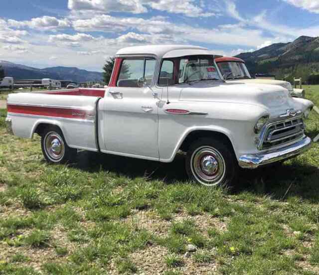 Chevrolet Cameo 1957 image number 0