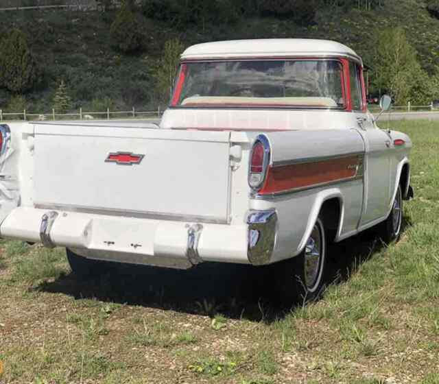 Chevrolet Cameo 1957 image number 2