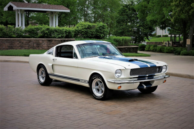 Ford Mustang 1966 image number 0