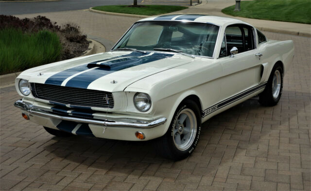 Ford Mustang 1966 image number 26