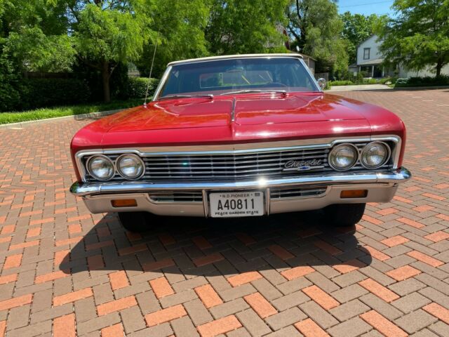 Chevrolet Impala 1966 image number 12