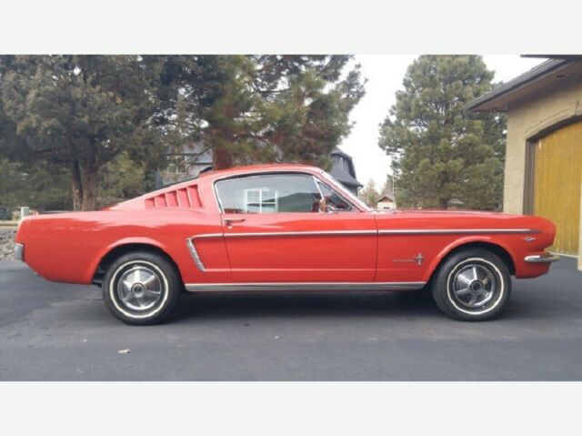 Ford Mustang 1965 image number 19