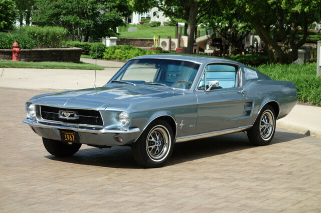 Ford Mustang 1967 image number 28