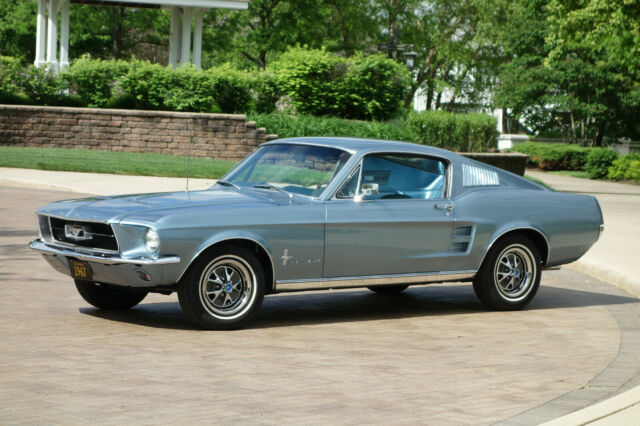 Ford Mustang 1967 image number 29