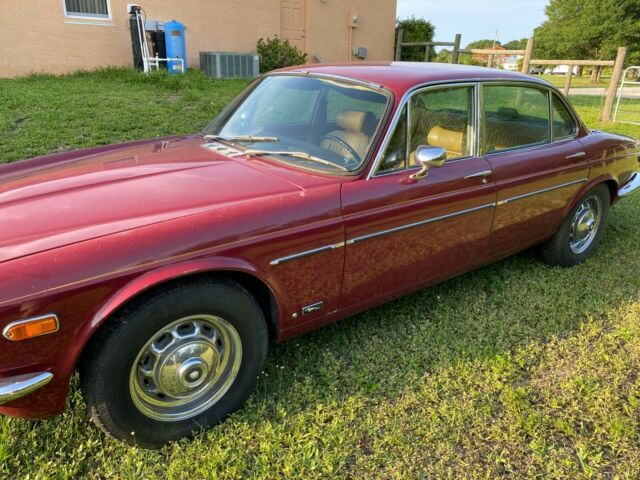 Jaguar XJ6 1974 image number 21