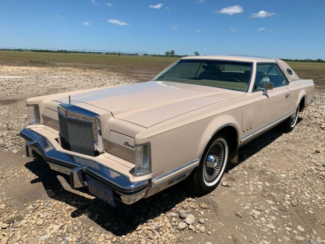 Lincoln Continental 1978 image number 27