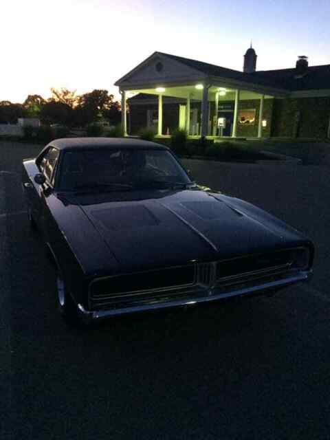 Dodge Charger 1969 image number 11