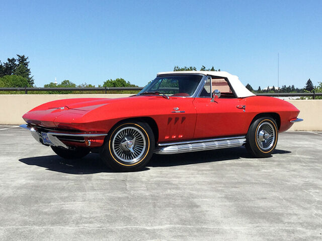 Chevrolet Corvette 1965 image number 0