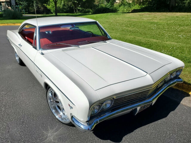 Chevrolet Impala 1966 image number 1