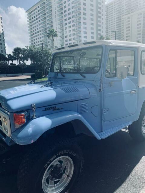 Toyota FJ Cruiser 1979 image number 1