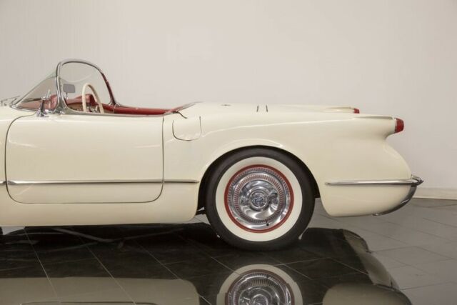 Chevrolet Corvette 1954 image number 31