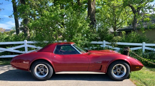 Chevrolet Corvette 1974 image number 0