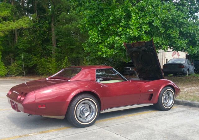 Chevrolet Corvette 1974 image number 15