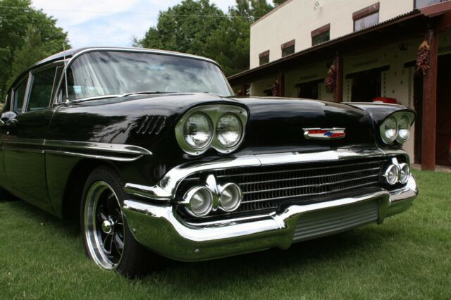 Chevrolet Biscayne 1958 image number 0