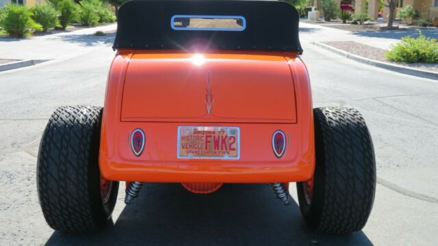 Ford Roadster 1932 image number 33