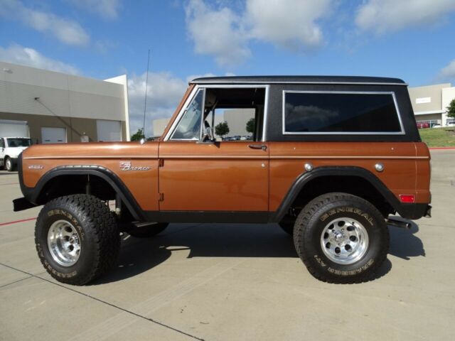 Ford Bronco 1969 image number 2