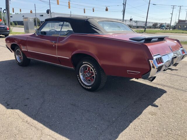 Oldsmobile Cutlass 1972 image number 2