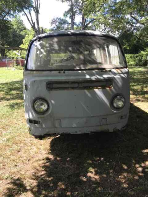 Volkswagen Vanagon 1971 image number 10