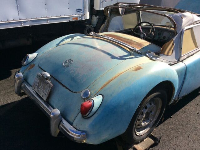 MG MGA 1958 image number 0