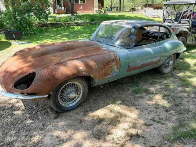 Jaguar E Type 4.2 1966 image number 12